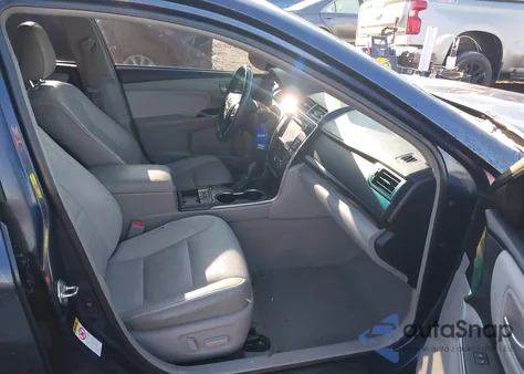 2015 Toyota Camry Xle z USA, uszkodzony, nr VIN 4T4BF1FKXFR512082